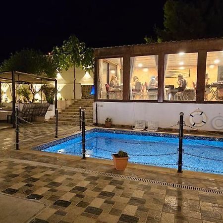 Abil Al Namteh Lodge מראה חיצוני תמונה